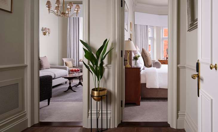 chelsea-junior-suite-entrance