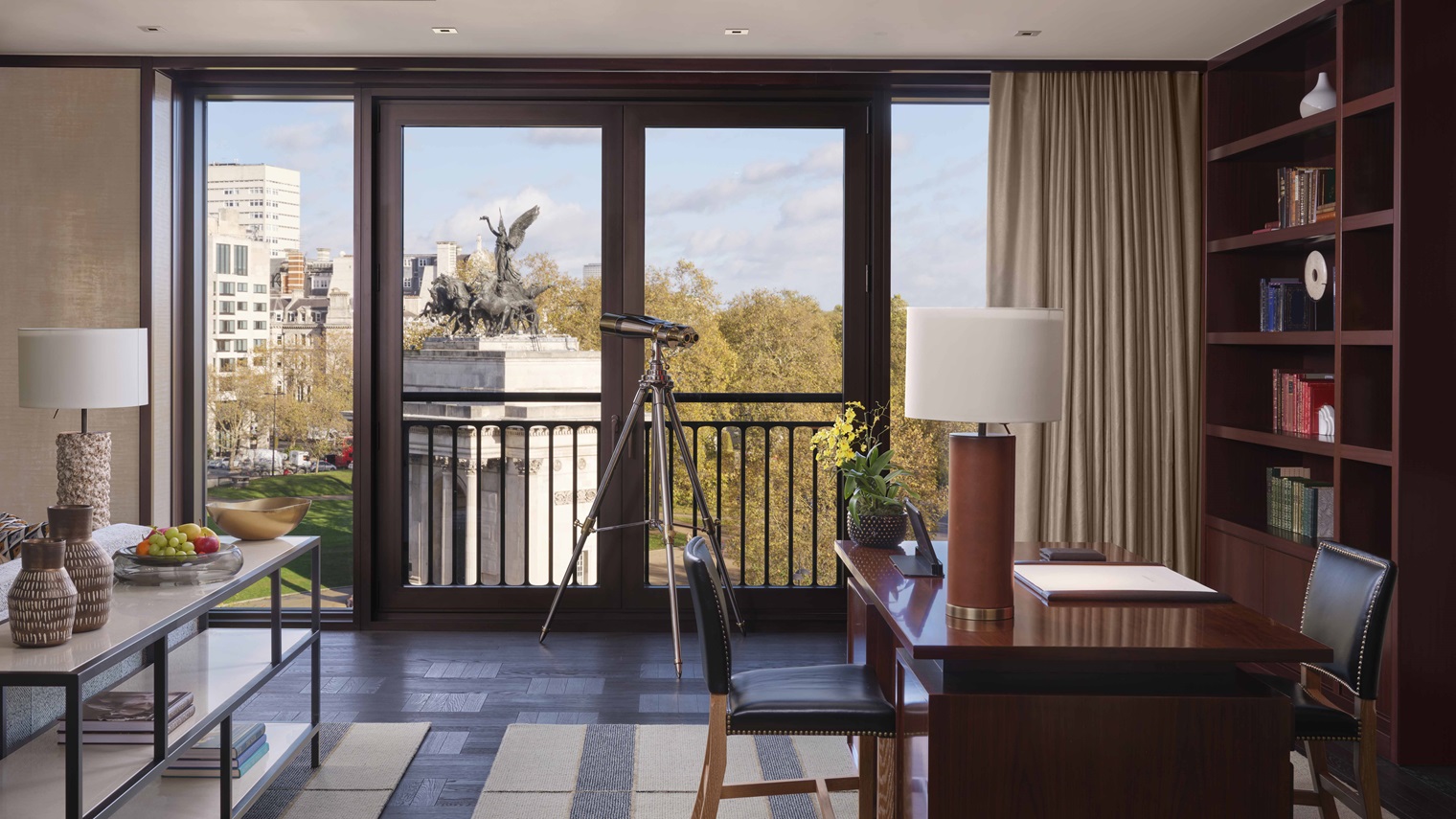 peninsula-room